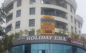 Hotel Holiday Era Opposite Railway Station